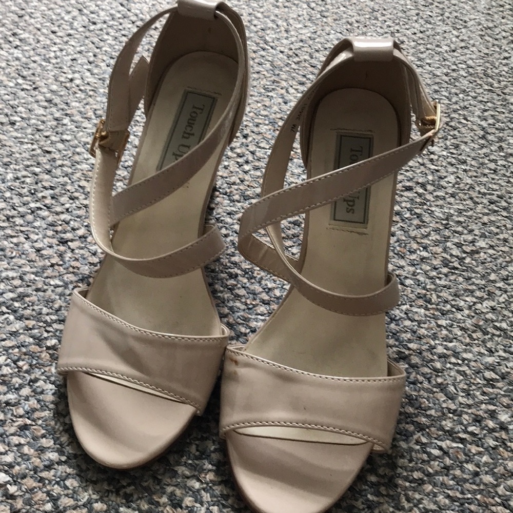 Touch ups strapy wedges
